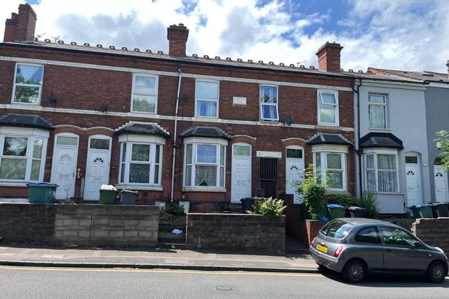 3 bed property, in High Street, £180,000