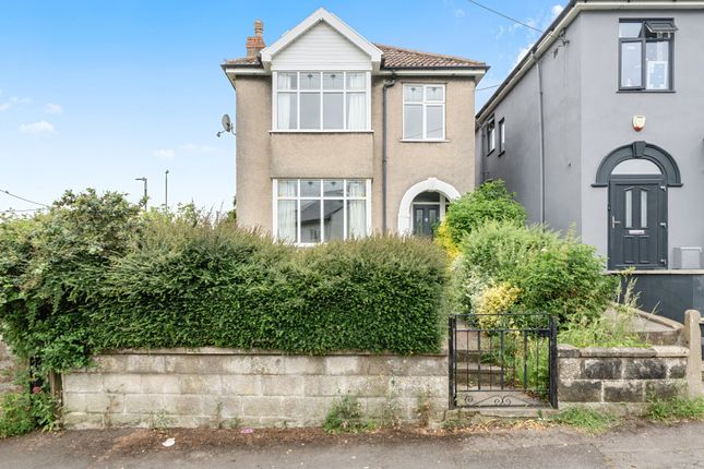 3 bed property, in Chase Road, £375,000