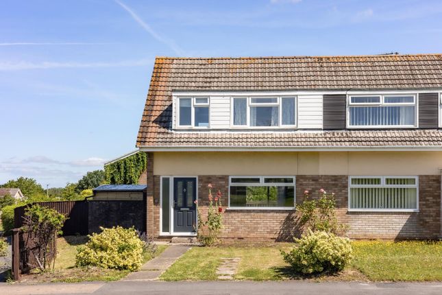 3 bed property, in Denleigh Close, £350,000