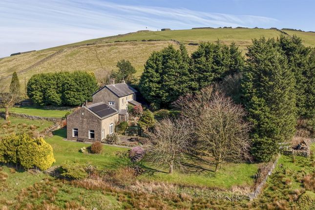 4 bed property, in Edge End Farm, £850,000