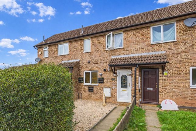 2 bed property, in Oaklands, £175,000