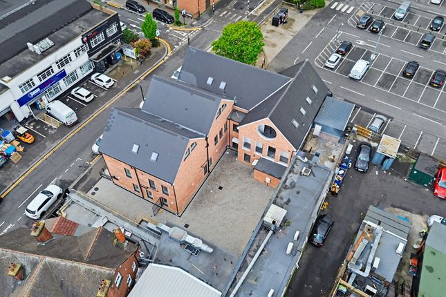 19 bed property, in Queensway, £3,955,000