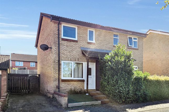 2 bed property, in Pannier Place, £260,000