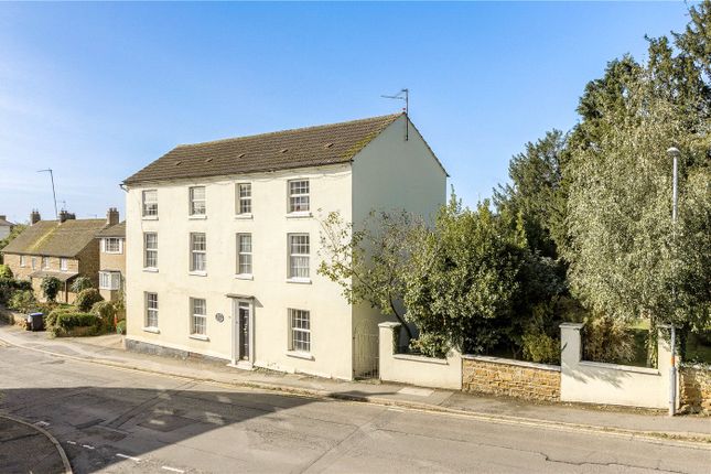 6 bed property, in High Street, £599,995