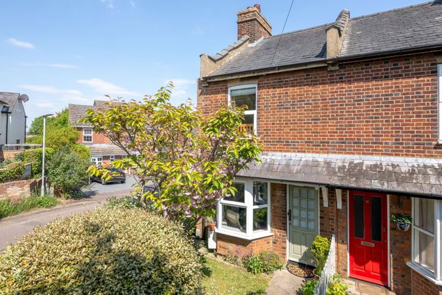 2 bed property, in Oughton Head Way, £400,000