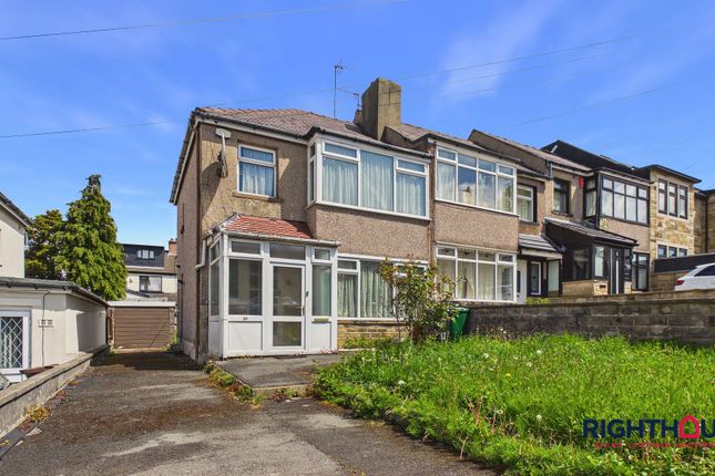 3 bed property, in Pickles Lane, £135,000