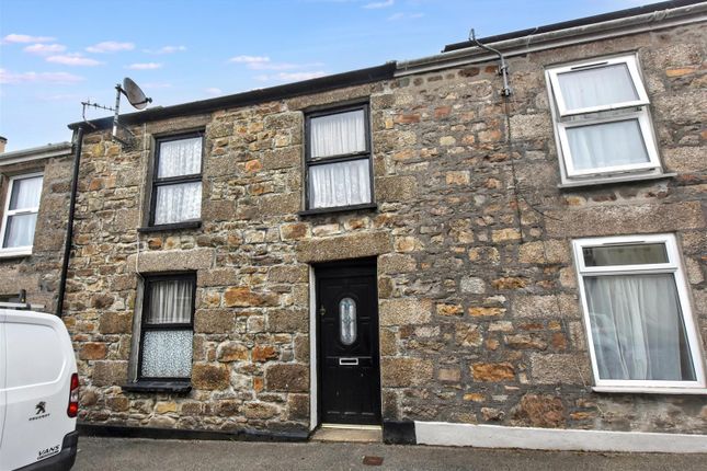 2 bed property, in West Charles Street, £135,000