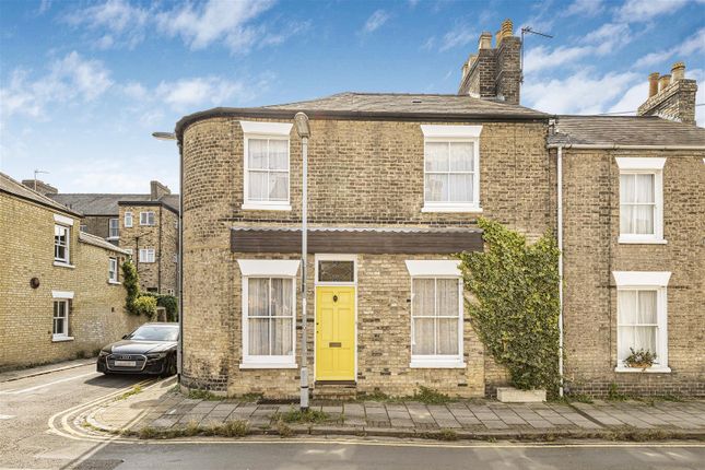 3 bed property, in Norwich Street, £775,000