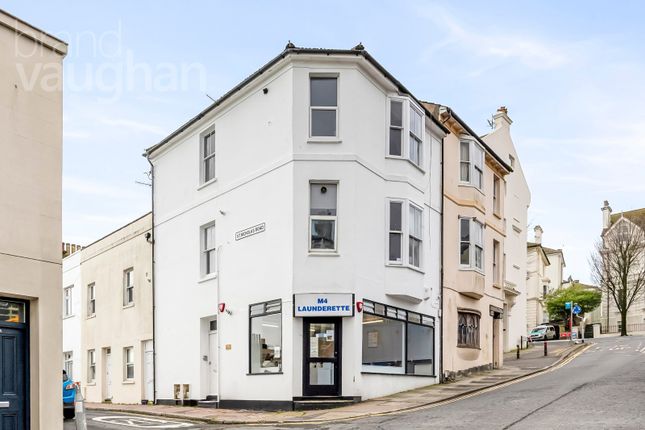2 bed property, in Upper Gloucester Road, £300,000