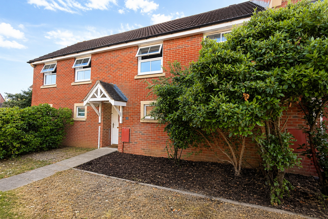 2 bed property, in Compton Drive, £209,950