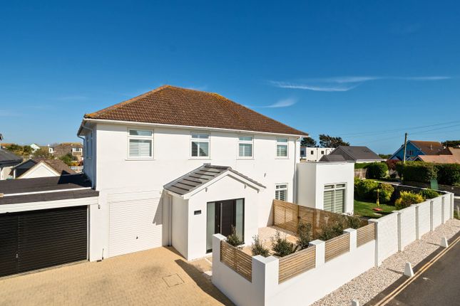 4 bed property, in South Drive, £1,250,000