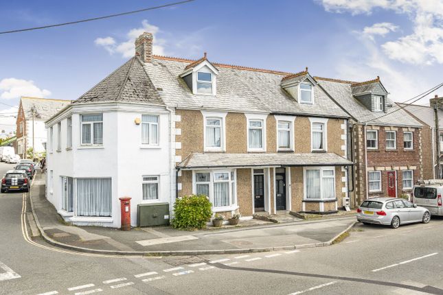 4 bed property, in Parka Road, £300,000