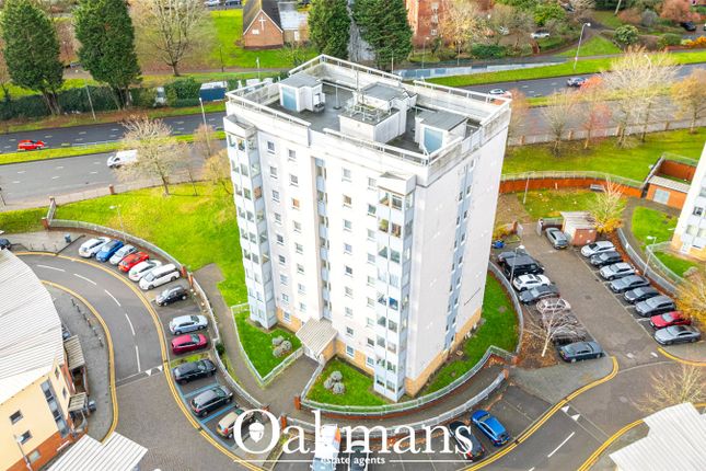 2 bed property, in Bell Barn Road, £170,000
