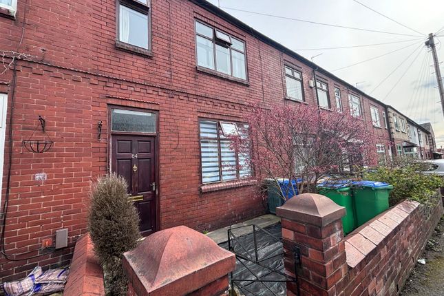 2 bed property, in Jubilee Road, £170,000