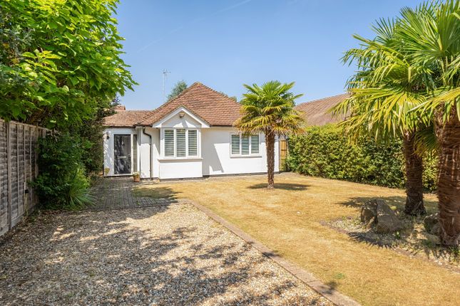 3 bed property, in Shepherds Lane, £650,000