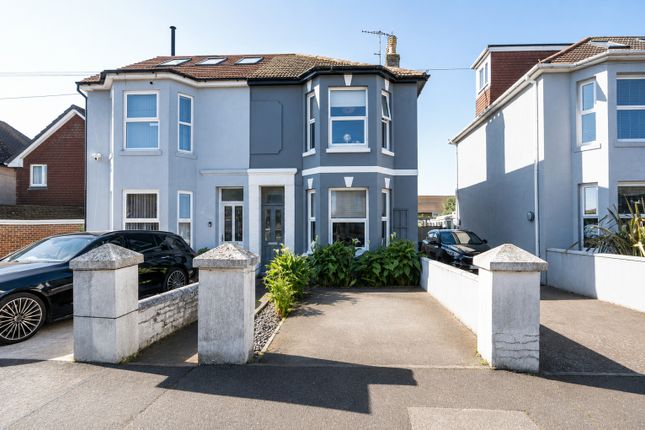 3 bed property, in Penhill Road, £350,000