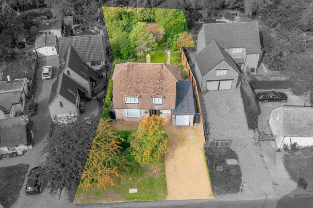 3 bed property, in Cherry Orton Road, £575,000