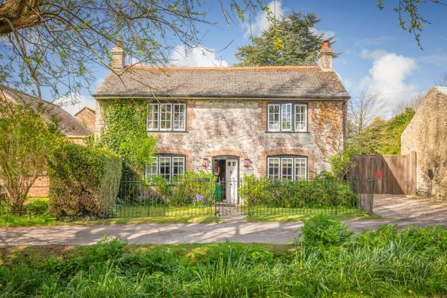 4 bed property, in Martinstown, £895,000
