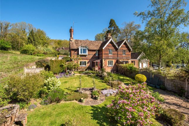 3 bed property, in Broomehall Road, £850,000
