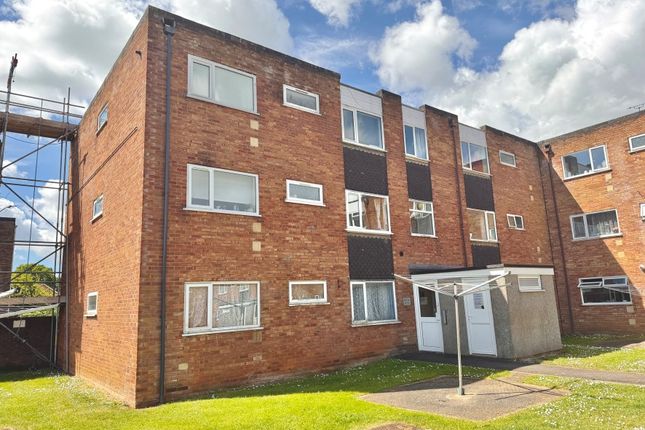 2 bed property, in 30 Chargrove, £120,000