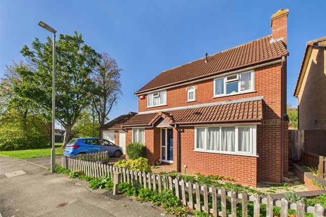 4 bed property, in Honeysuckle Drive, £410,000