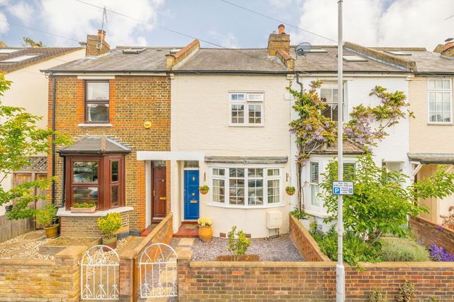 3 bed property, in Shortlands Road, £795,000