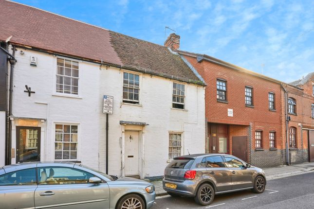3 bed property, in Lugley Street, £155,000
