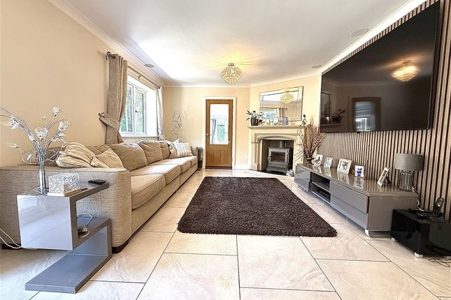 4 bed property, in Ridge Lane, £920,000