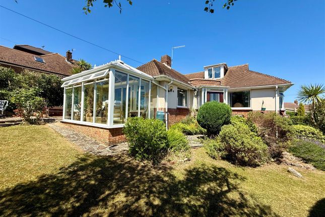2 bed property, in Copse Hill, £475,000