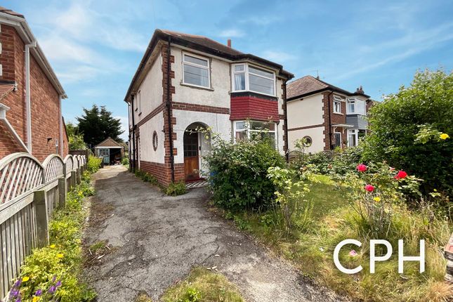 3 bed property, in Greenstead Road, £190,000
