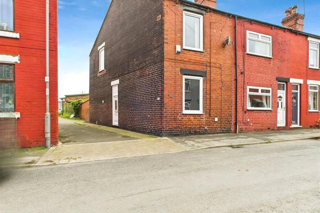 3 bed property, in Victoria Street, £60,000