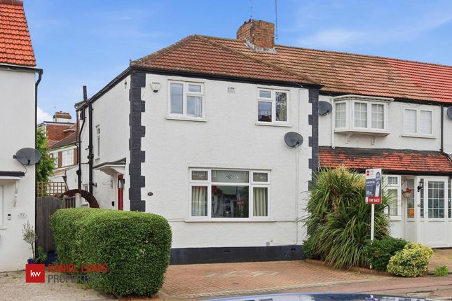 3 bed property, in Southern Drive, £585,000