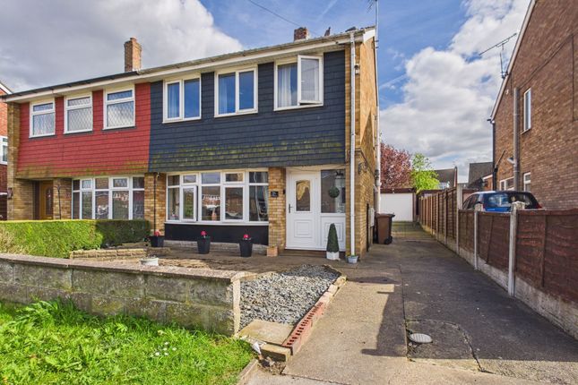 3 bed property, in Birchwood Road, £155,000