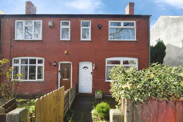 2 bed property, in Albert Avenue, £197,000