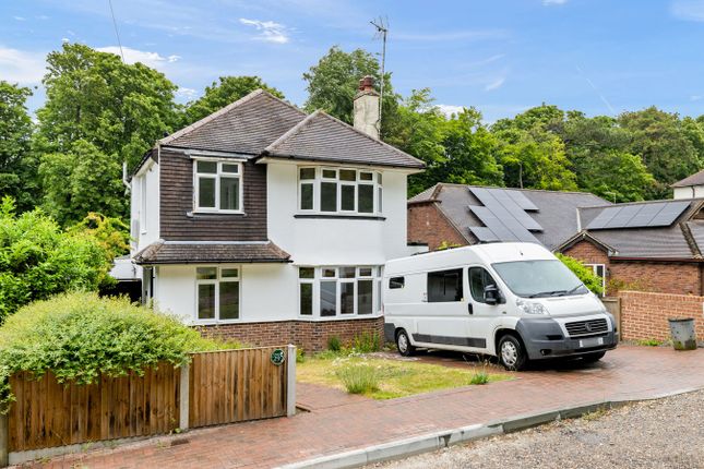 4 bed property, in Whitfield Hill, £475,000
