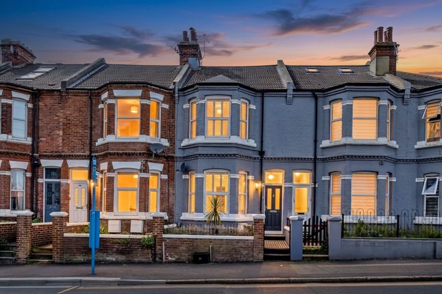 4 bed property, in Sackville Road, £700,000