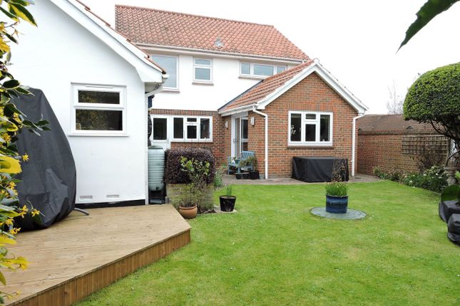 4 bed property, in Thrifts Mead, £825,000