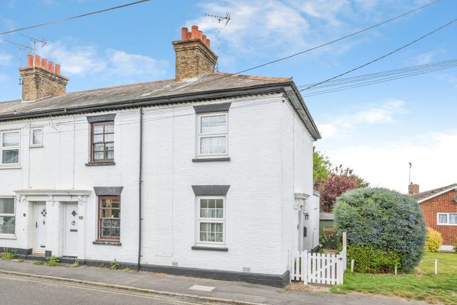 2 bed property, in Stambridge Road, £325,000
