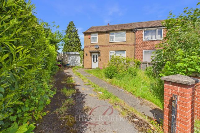 3 bed property, in Maes Gwyn, £100,000