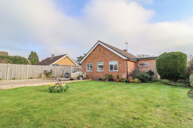 3 bed property, in Pearsons Close, £425,000