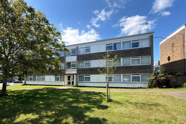 2 bed property, in 72 Cotlandswick, £120,000