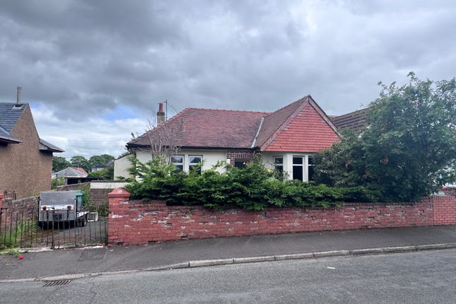 2 bed property, in 22 Templeton Crescent, £130,000