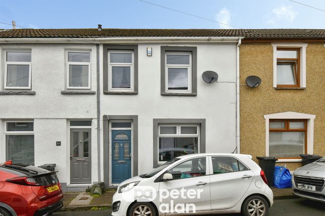 3 bed property, in Hafod Street, £150,000