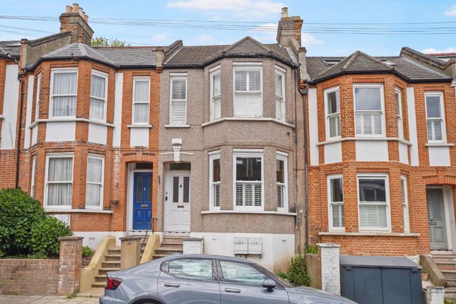 2 bed property, in Casewick Road, £550,000