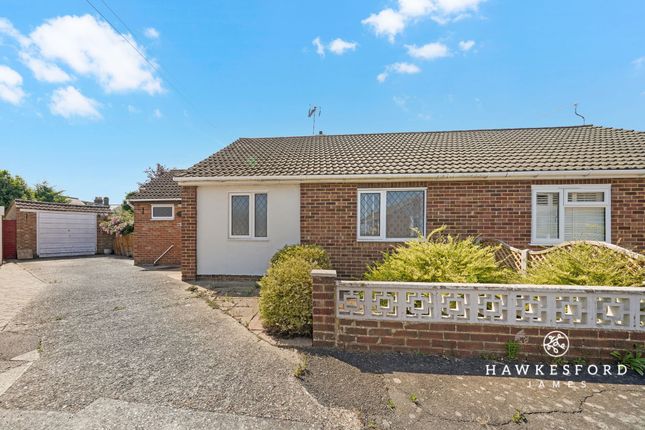 2 bed property, in Prentis Close, £350,000