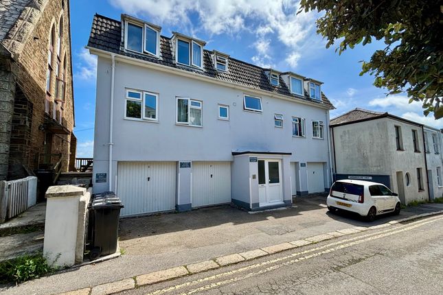 Studio, in Falmouth TR11, £125,000