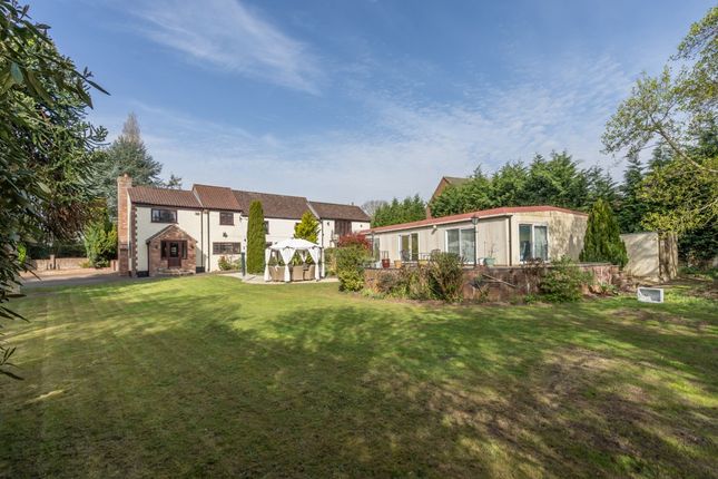 5 bed property, in Shack Lane, £1,000,000