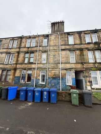 1 bed property, in 14 Blackhall Street 0/2, £35,000