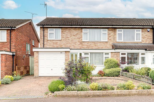 3 bed property, in Holts Meadow, £600,000