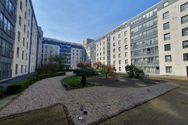 2 bed property, in 1/10, £80,000